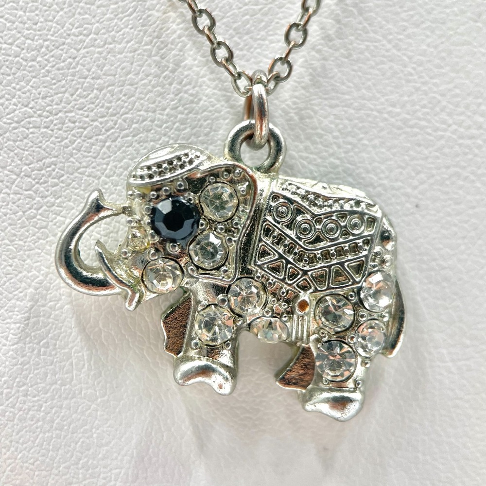 Vintage Y2K Silver Tone Rhinestone Elephant Pendant Necklace Black Eye Lucky